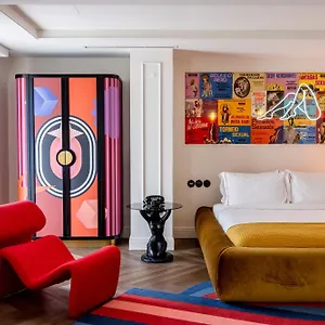 upon-angels-adults-only.hotels-lisbon-portugal.com/